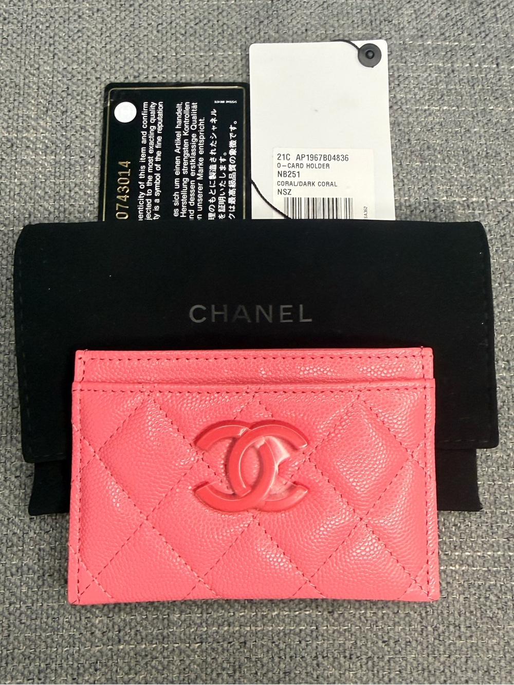 CHANEL CC caviar my everything coral card holder